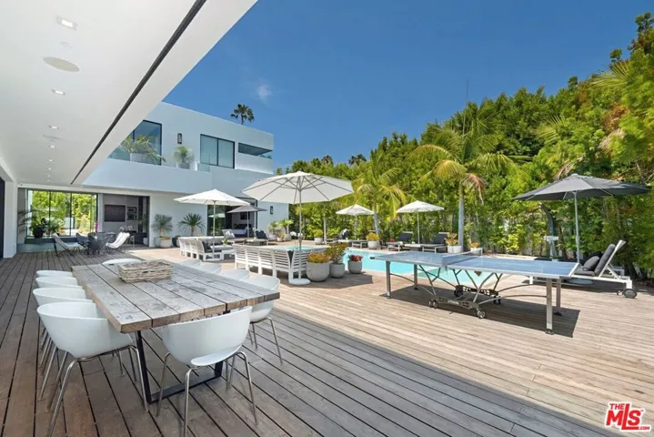 9570 Sunset Boulevard, Beverly Hills, California 90210