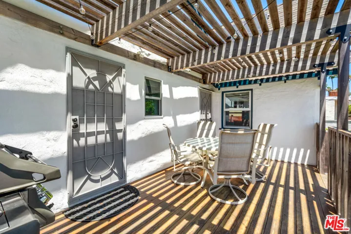 5124 S Mullen Avenue, Los Angeles, California 90043