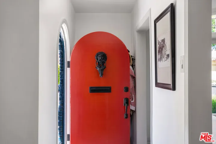 5124 S Mullen Avenue, Los Angeles, California 90043