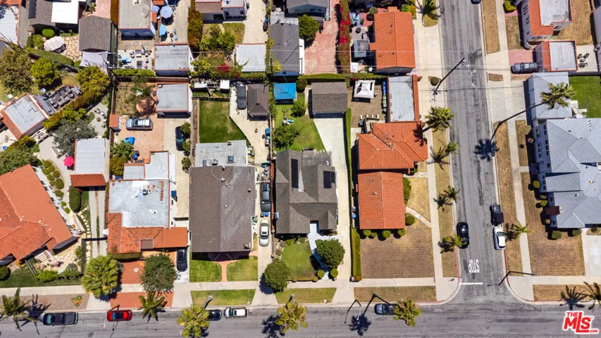 5124 S Mullen Avenue, Los Angeles, California 90043