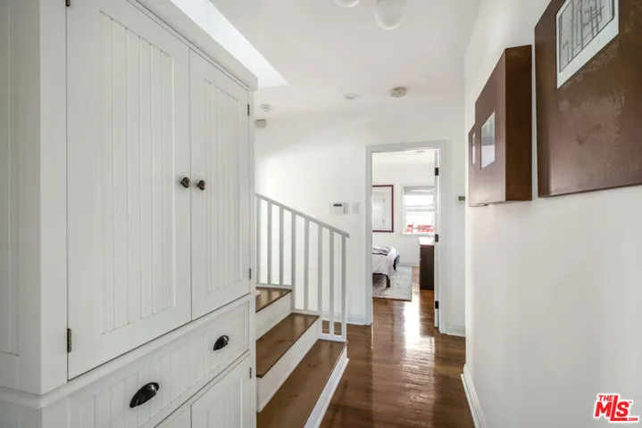 5124 S Mullen Avenue, Los Angeles, California 90043