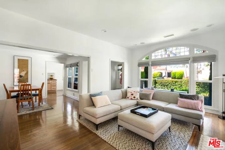 5124 S Mullen Avenue, Los Angeles, California 90043