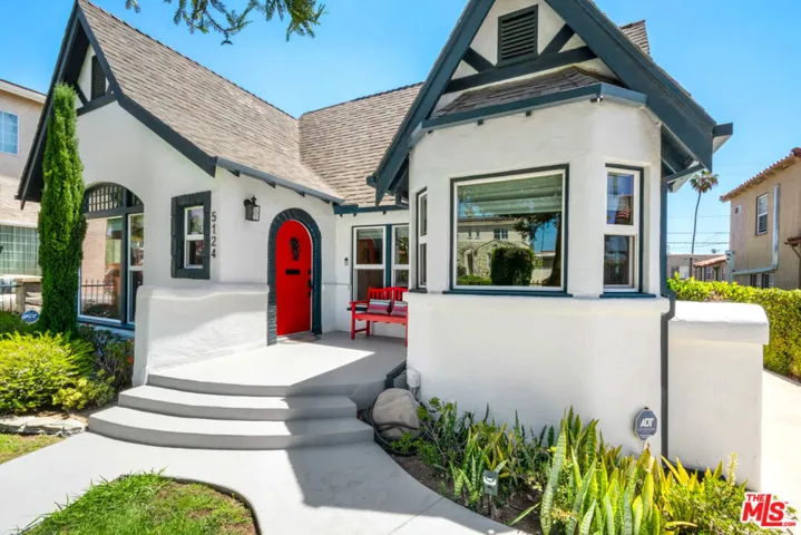 5124 S Mullen Avenue, Los Angeles, California 90043
