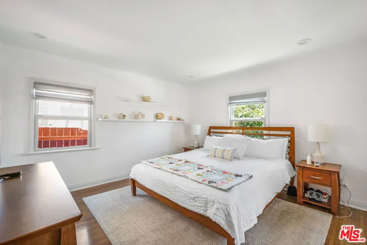 5124 S Mullen Avenue, Los Angeles, California 90043