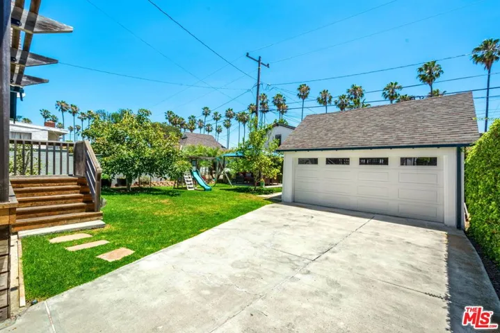 5124 S Mullen Avenue, Los Angeles, California 90043