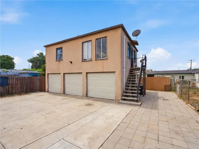 428 E Oaks, Compton, California 90221