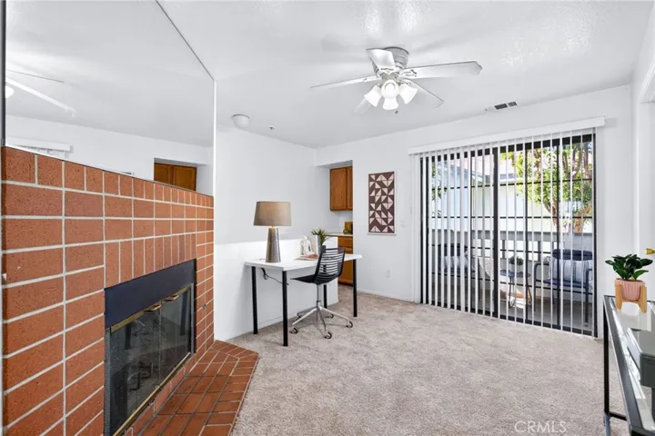 2529 California Avenue, Signal Hill, California 90755