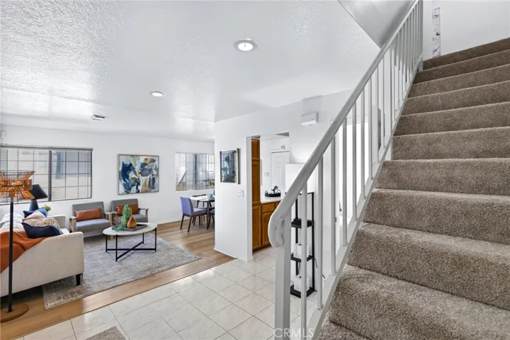 2529 California Avenue, Signal Hill, California 90755
