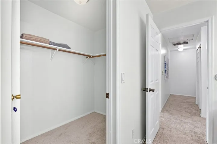 2529 California Avenue, Signal Hill, California 90755