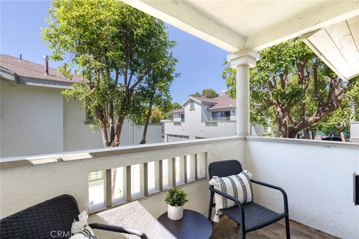 2529 California Avenue, Signal Hill, California 90755