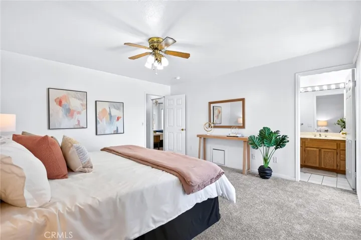 2529 California Avenue, Signal Hill, California 90755