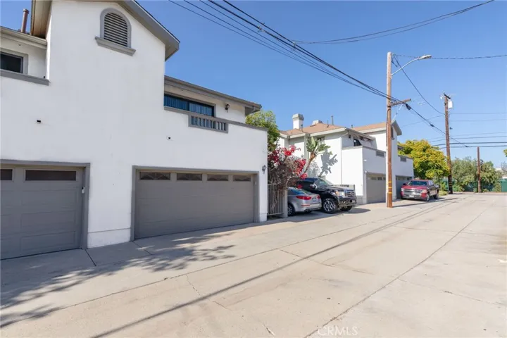 2529 California Avenue, Signal Hill, California 90755