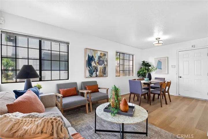 2529 California Avenue, Signal Hill, California 90755