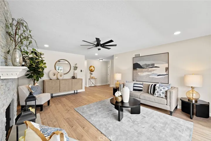 8798 La Casita Avenue, Fountain Valley, California 92708