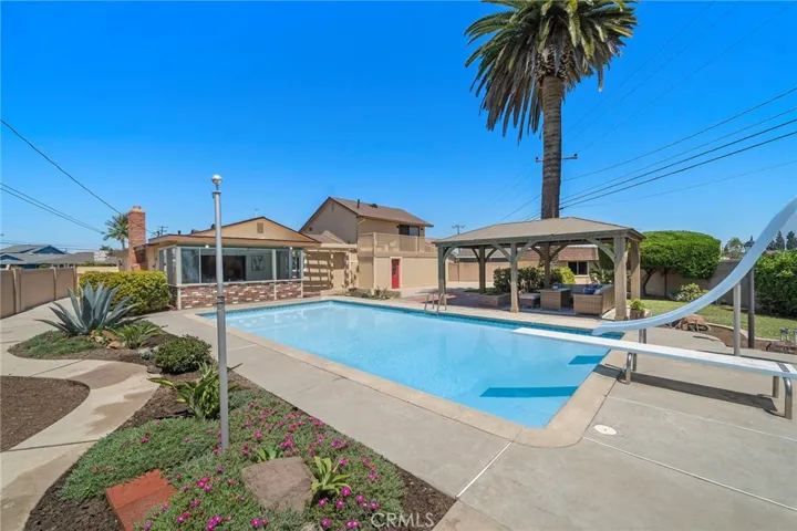 8798 La Casita Avenue, Fountain Valley, California 92708