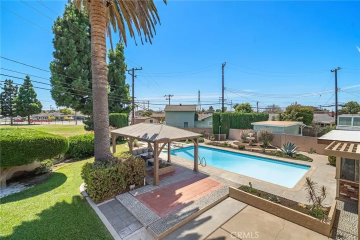 8798 La Casita Avenue, Fountain Valley, California 92708