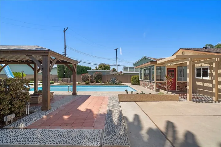 8798 La Casita Avenue, Fountain Valley, California 92708