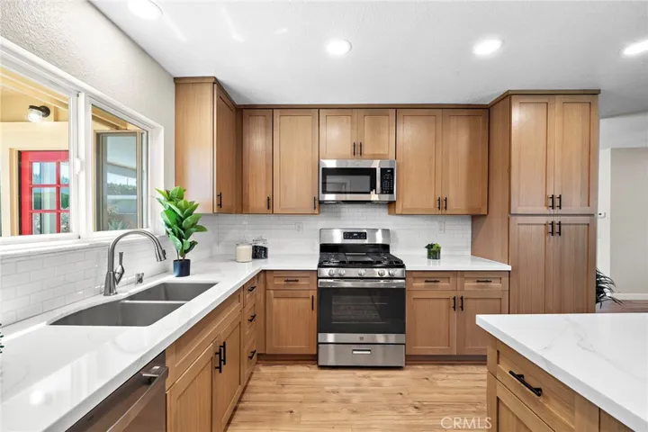 8798 La Casita Avenue, Fountain Valley, California 92708