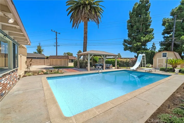 8798 La Casita Avenue, Fountain Valley, California 92708