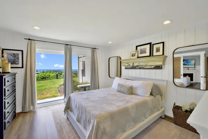 640 W Solana Circle 19, Solana Beach, California 92075