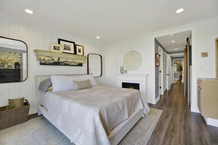 640 W Solana Circle 19, Solana Beach, California 92075