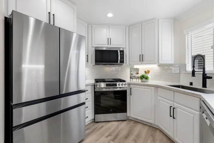 84 Dot Avenue, Campbell, California 95008