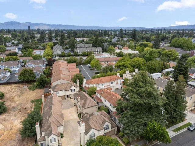 84 Dot Avenue, Campbell, California 95008
