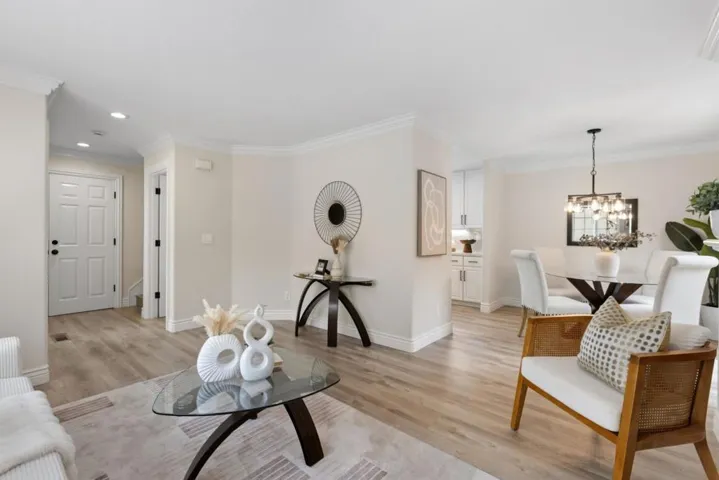84 Dot Avenue, Campbell, California 95008