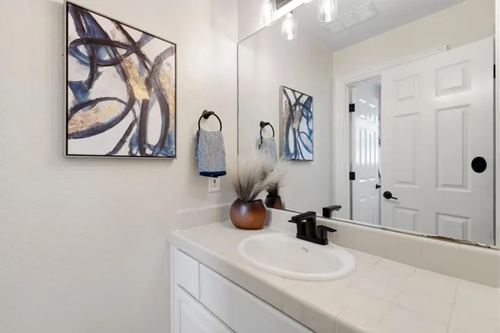 84 Dot Avenue, Campbell, California 95008