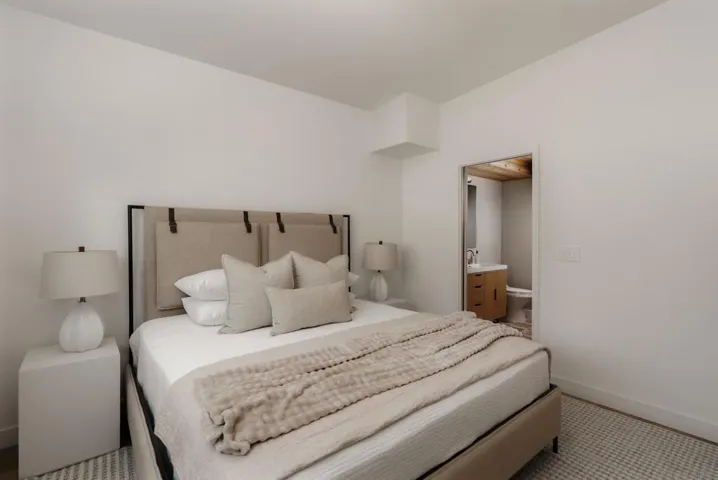 2806 Mission Village Dr, San Diego, California 92123