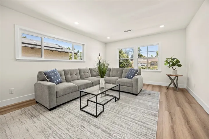 Expansive living, tv and entertaining area
