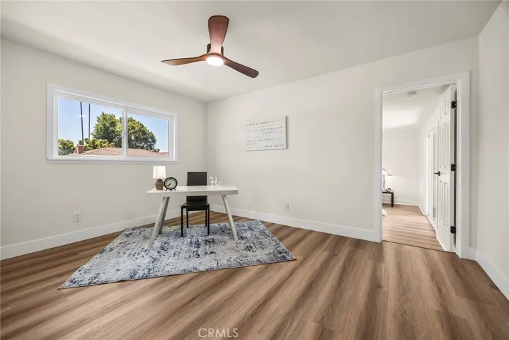 Additional view of the versatile office/flex space