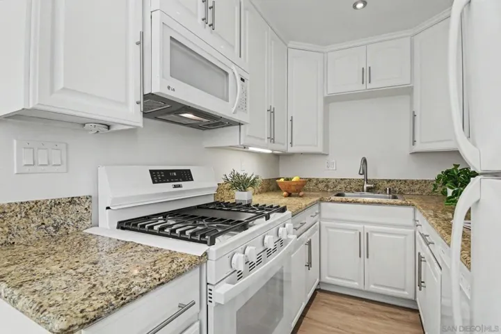 802 Vanderbilt Pl, San Diego, California 92103