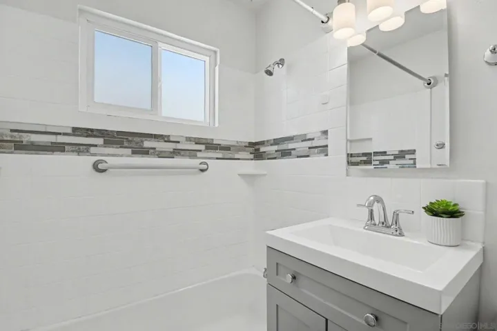 802 Vanderbilt Pl, San Diego, California 92103