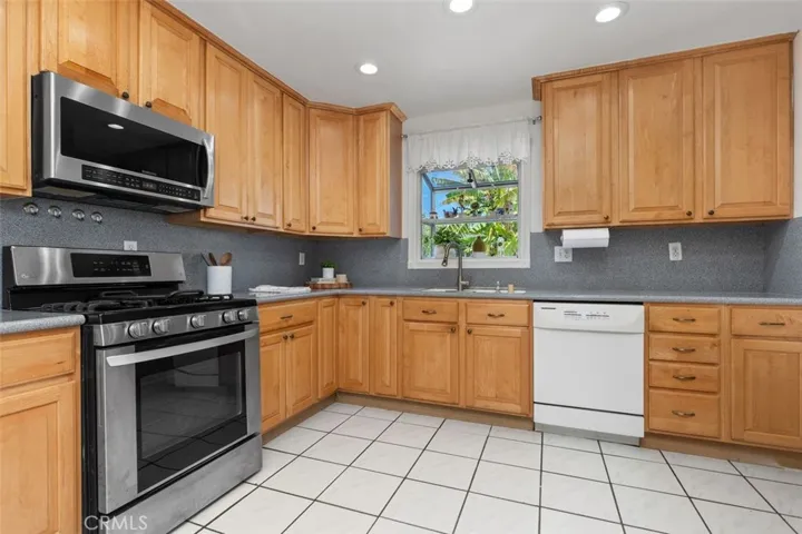 11852 Garnet, Garden Grove, California 92845