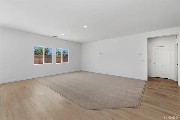 6762 Monarch, Jurupa Valley, California 92509