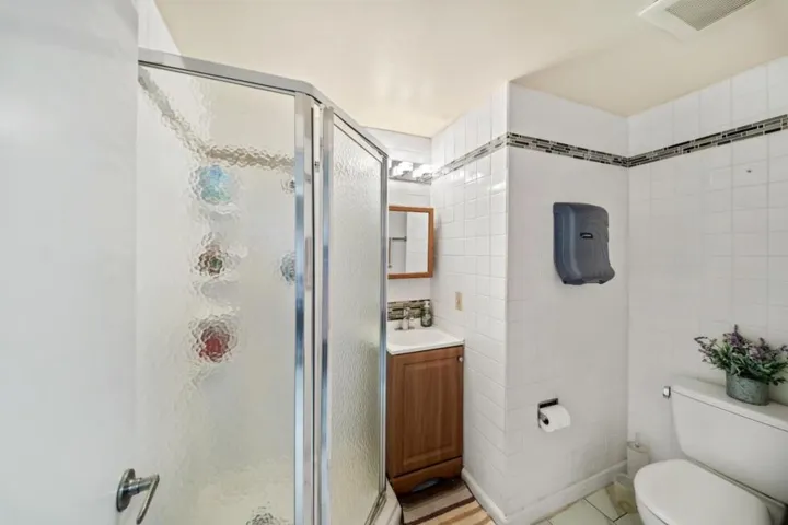 60 Beach Park Boulevard, Foster City, California 94404
