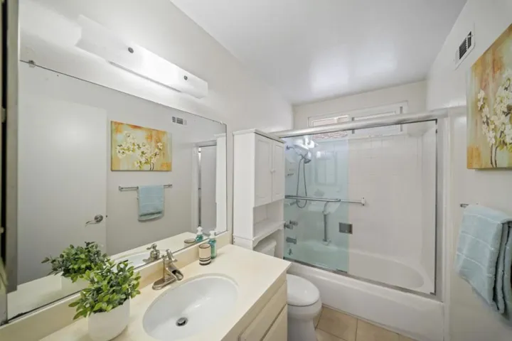 60 Beach Park Boulevard, Foster City, California 94404