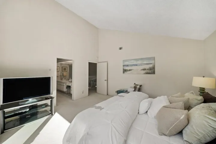 60 Beach Park Boulevard, Foster City, California 94404