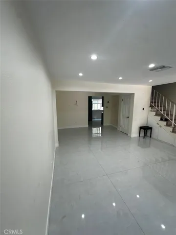 7432 Hazeltine 7, Van Nuys, California 91405