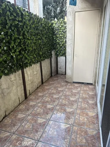 7432 Hazeltine 7, Van Nuys, California 91405