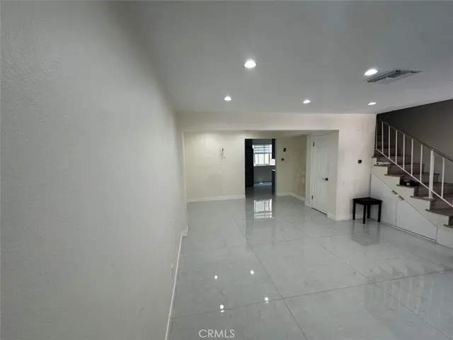 7432 Hazeltine 7, Van Nuys, California 91405