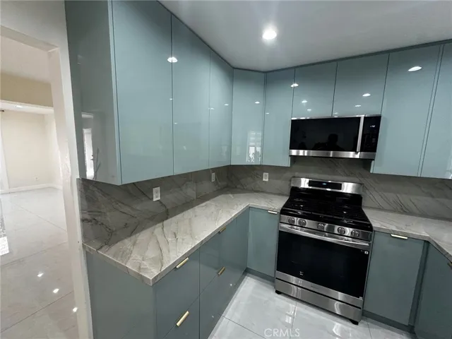 7432 Hazeltine 7, Van Nuys, California 91405