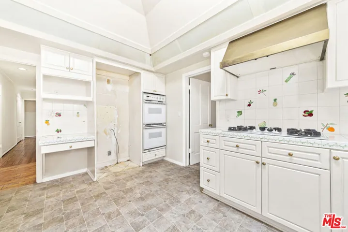1545 N Doheny Drive, Los Angeles, California 90069