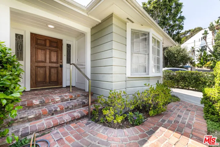 1545 N Doheny Drive, Los Angeles, California 90069