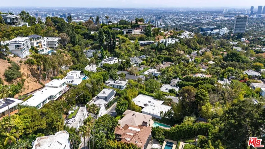 1545 N Doheny Drive, Los Angeles, California 90069