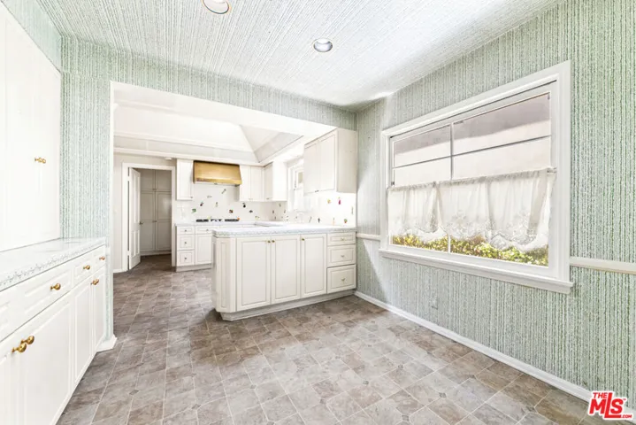 1545 N Doheny Drive, Los Angeles, California 90069