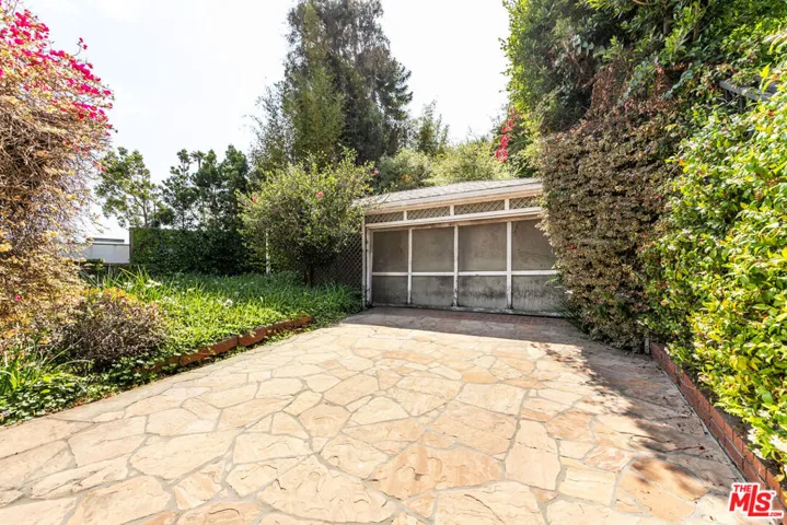1545 N Doheny Drive, Los Angeles, California 90069