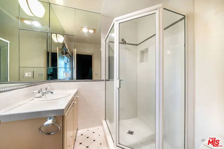 1545 N Doheny Drive, Los Angeles, California 90069