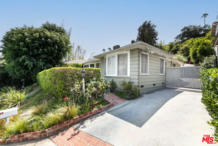 1545 N Doheny Drive, Los Angeles, California 90069